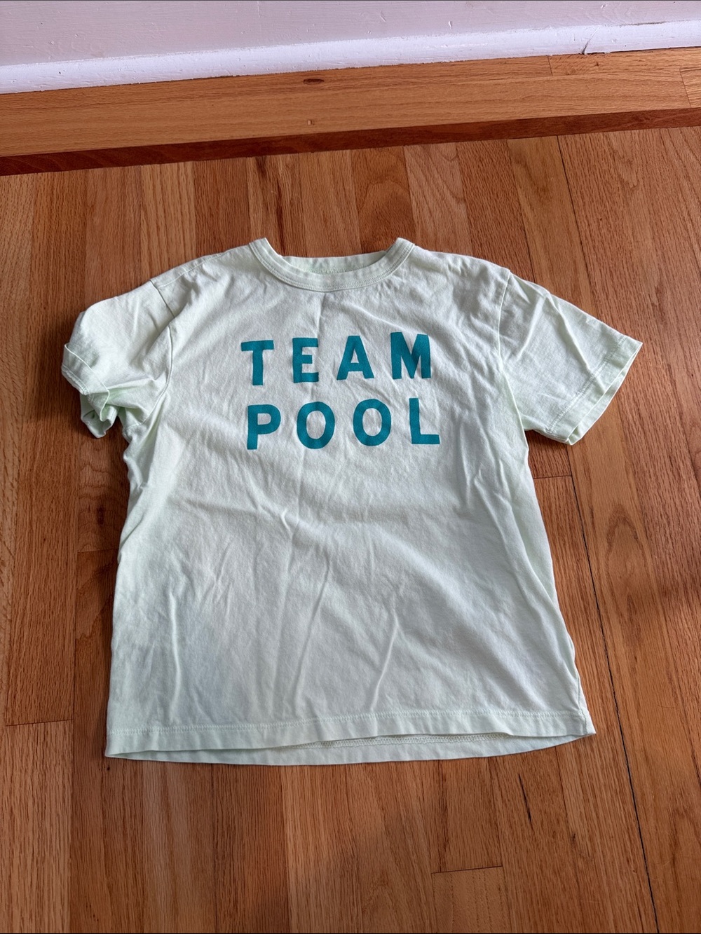 Crew cuts T-shirt size medium (8-9)